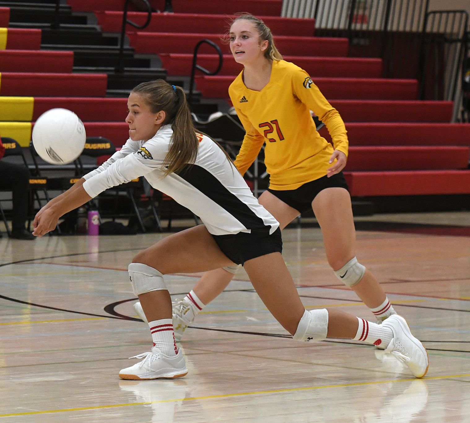 090419-s-volleyball 39.JPG
